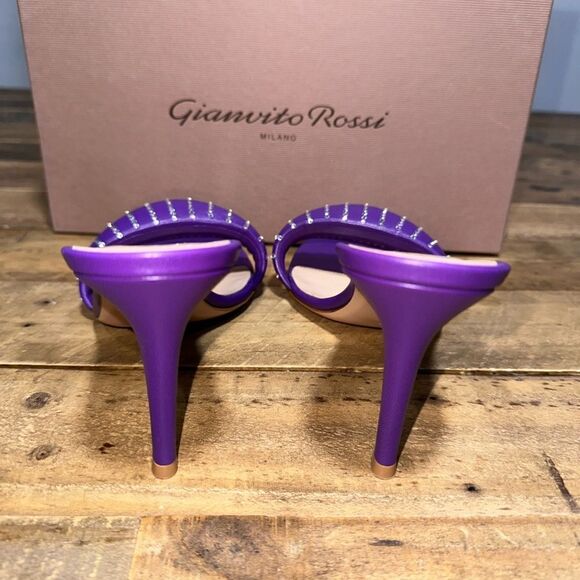 Gianvito Rossi "Bijoux" Sandals - Picture 6 of 7